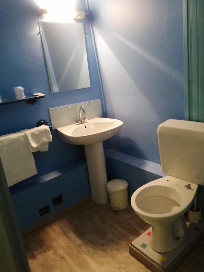 Hotel Du Chateau Blanc Елбьоф Екстериор снимка