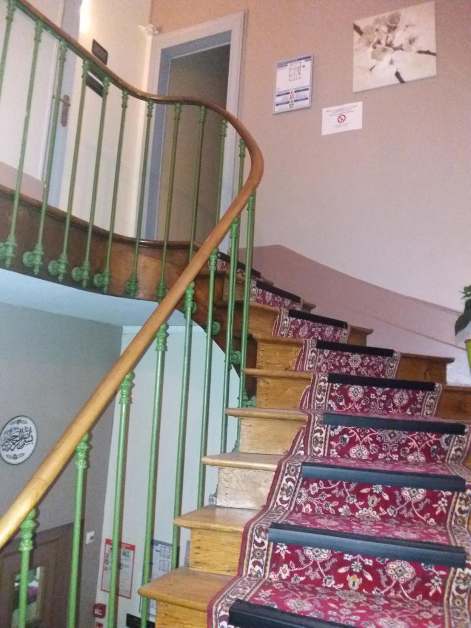 Hotel Du Chateau Blanc Елбьоф Екстериор снимка